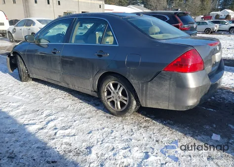 2006 Honda Accord 2.4 Ex из США, поврежденный, VIN 1HGCM56826A075654